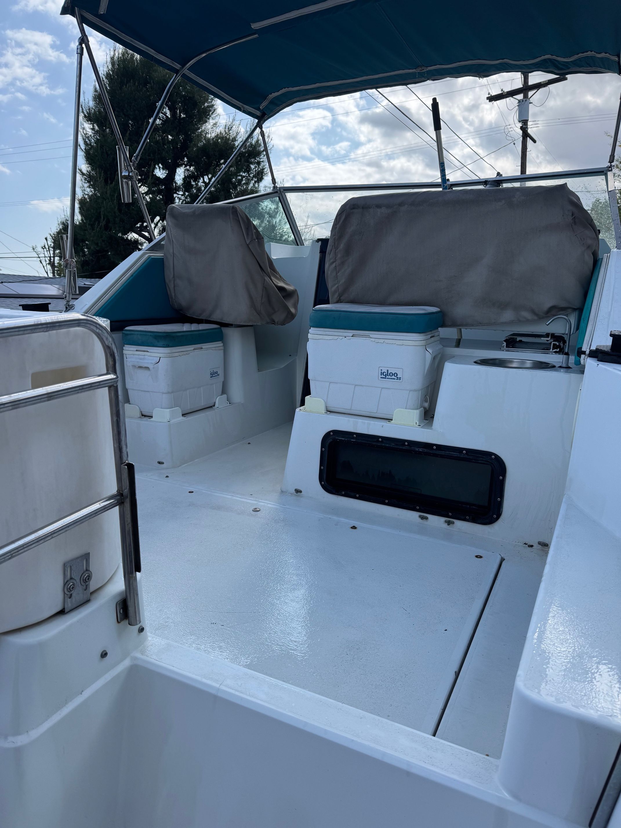 1989 Carver Montego Aft Cabin - 9