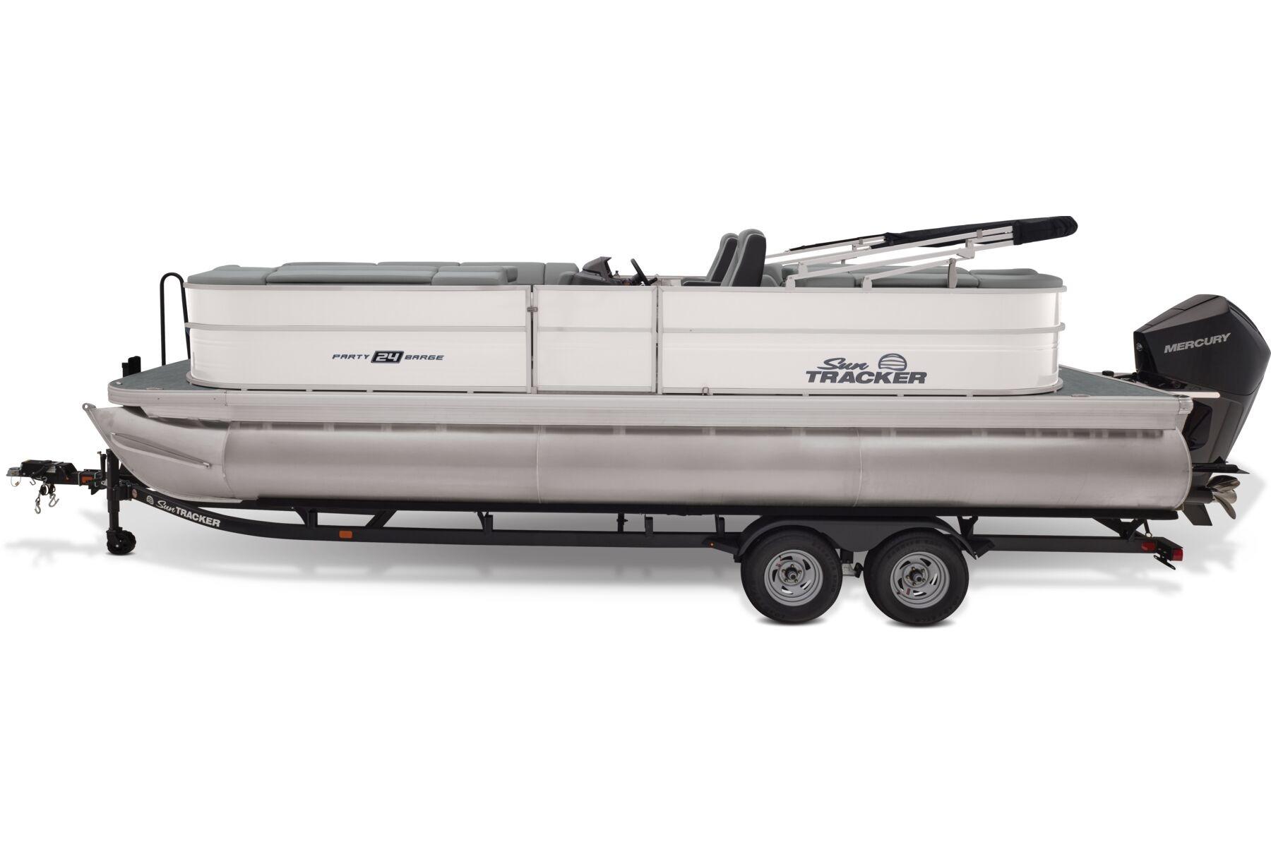 2026 Sun Tracker Party Barge 24 XP3 - 14