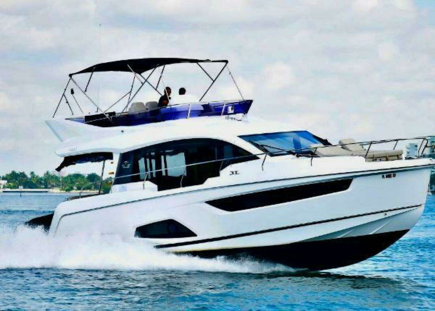 2019 Sealine F430 - Image 2