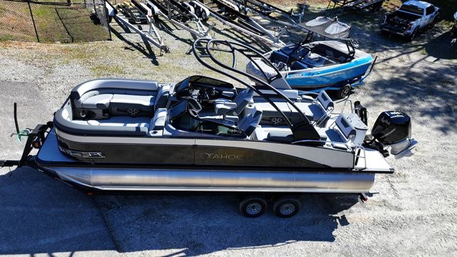 2026 Tahoe Cascade - Quad Lounger Shift Windshield