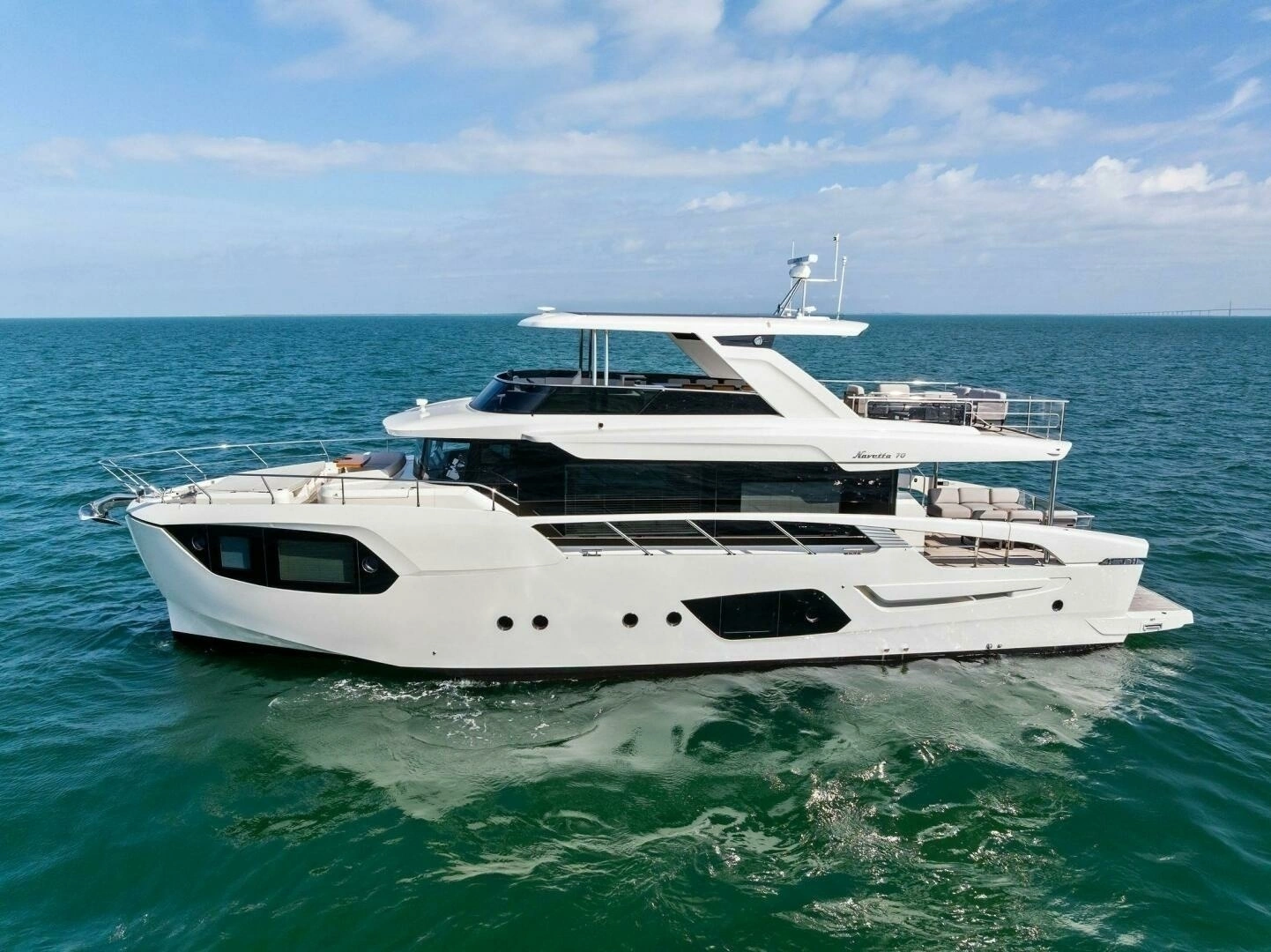 2026 Absolute 70 Navetta - Image 82