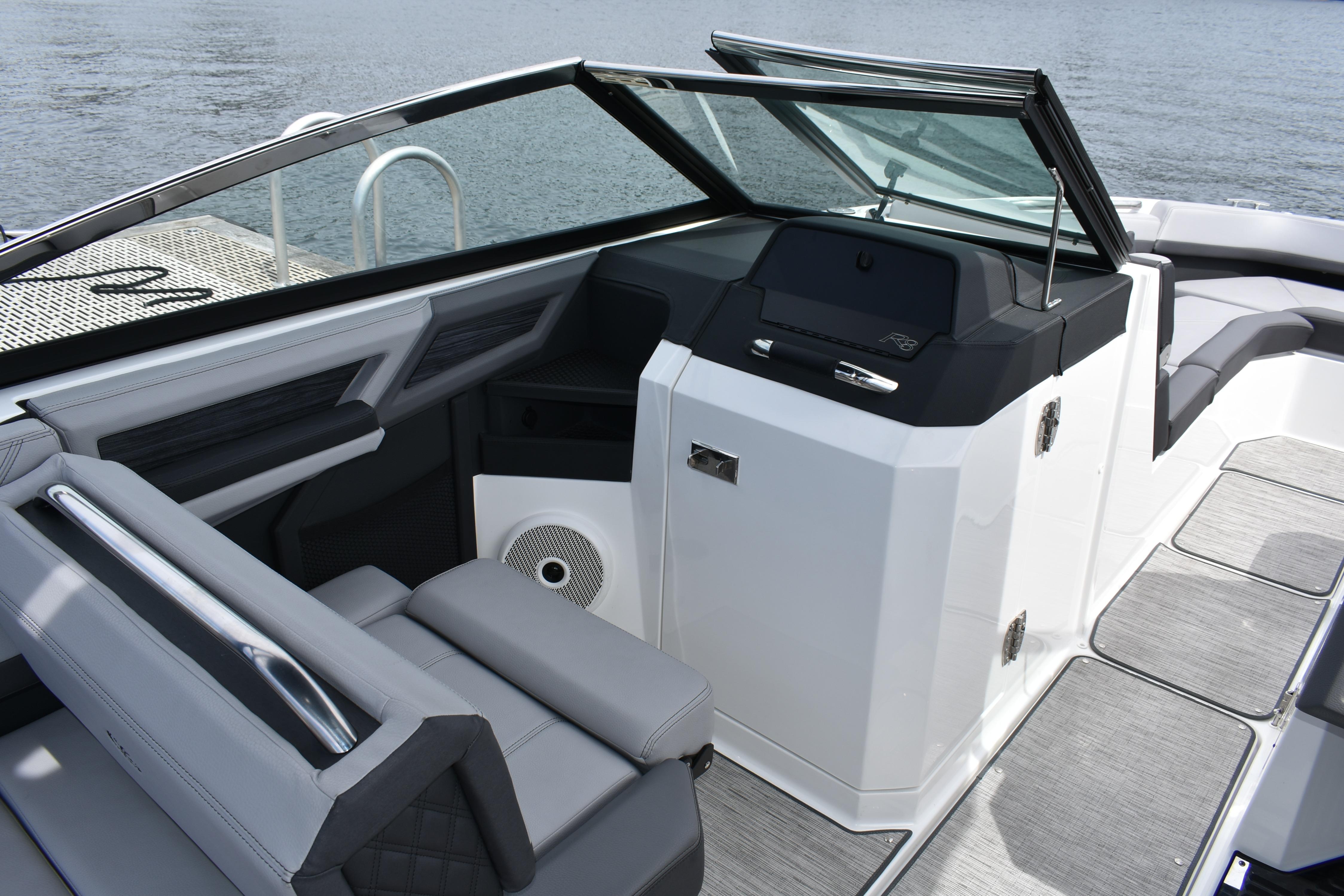 2023 Cobalt R8 boat interior with sleek seating and modern dashboard design.