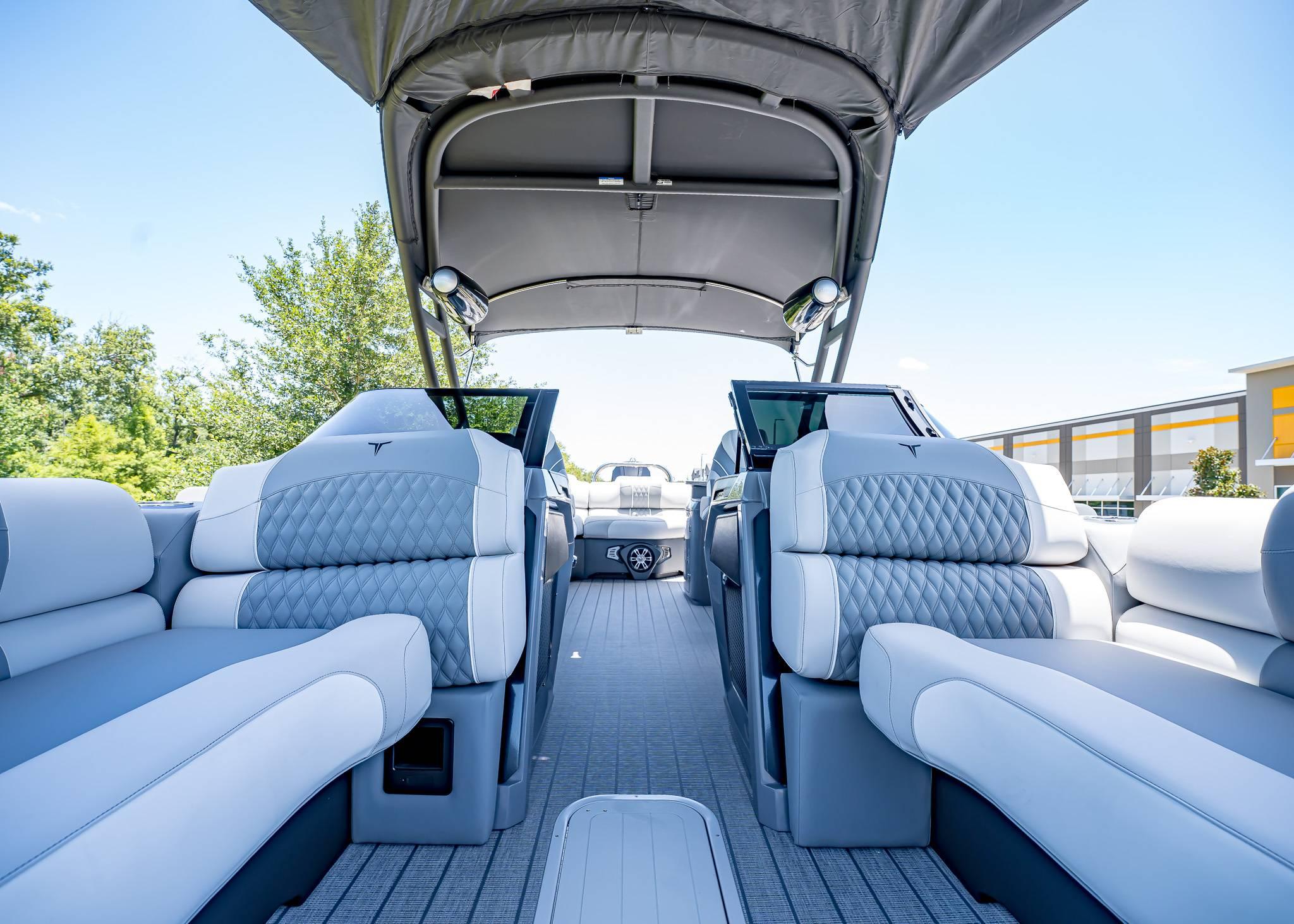 2025 Tahoe Pontoon Grand Tahoe LTD Elite Windshield - 31