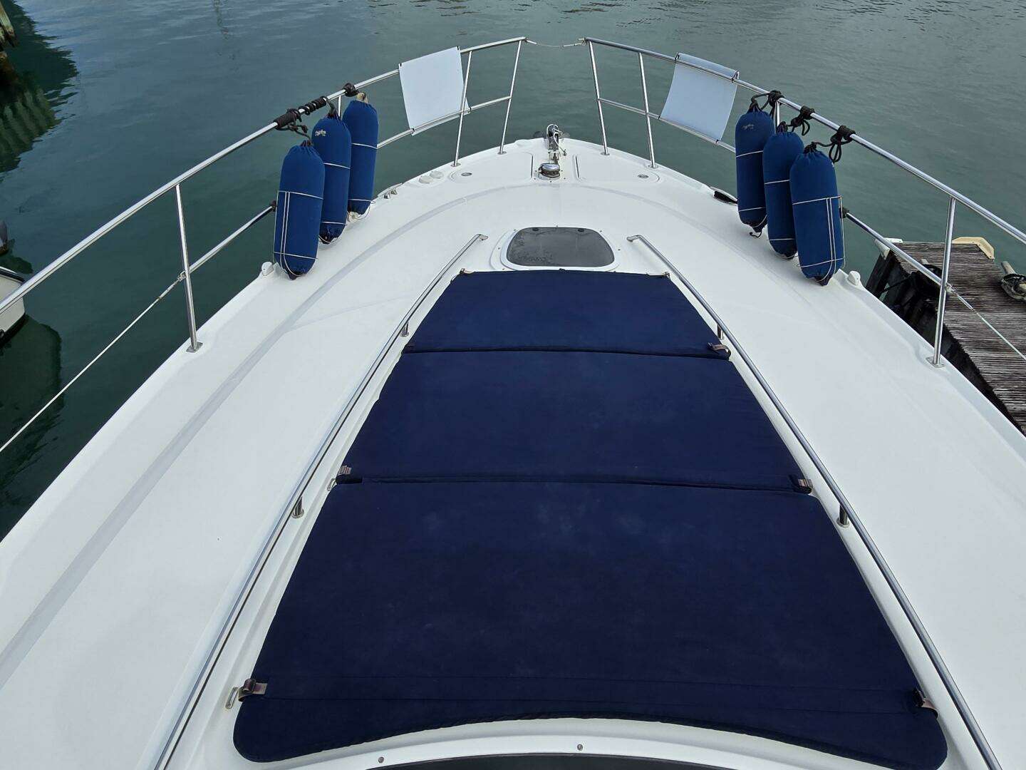 2004 Sea Ray 455 - Image 9