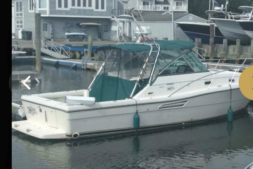 2000 Pursuit 3000 Express