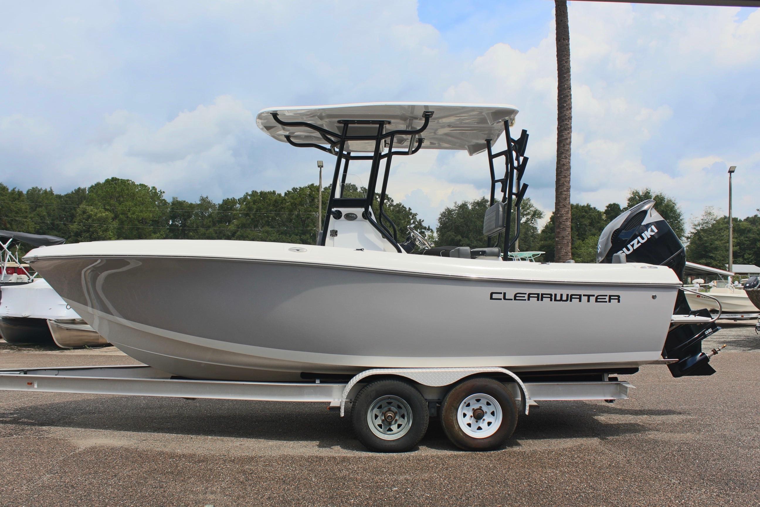 2024 Clearwater 2300 Center Console