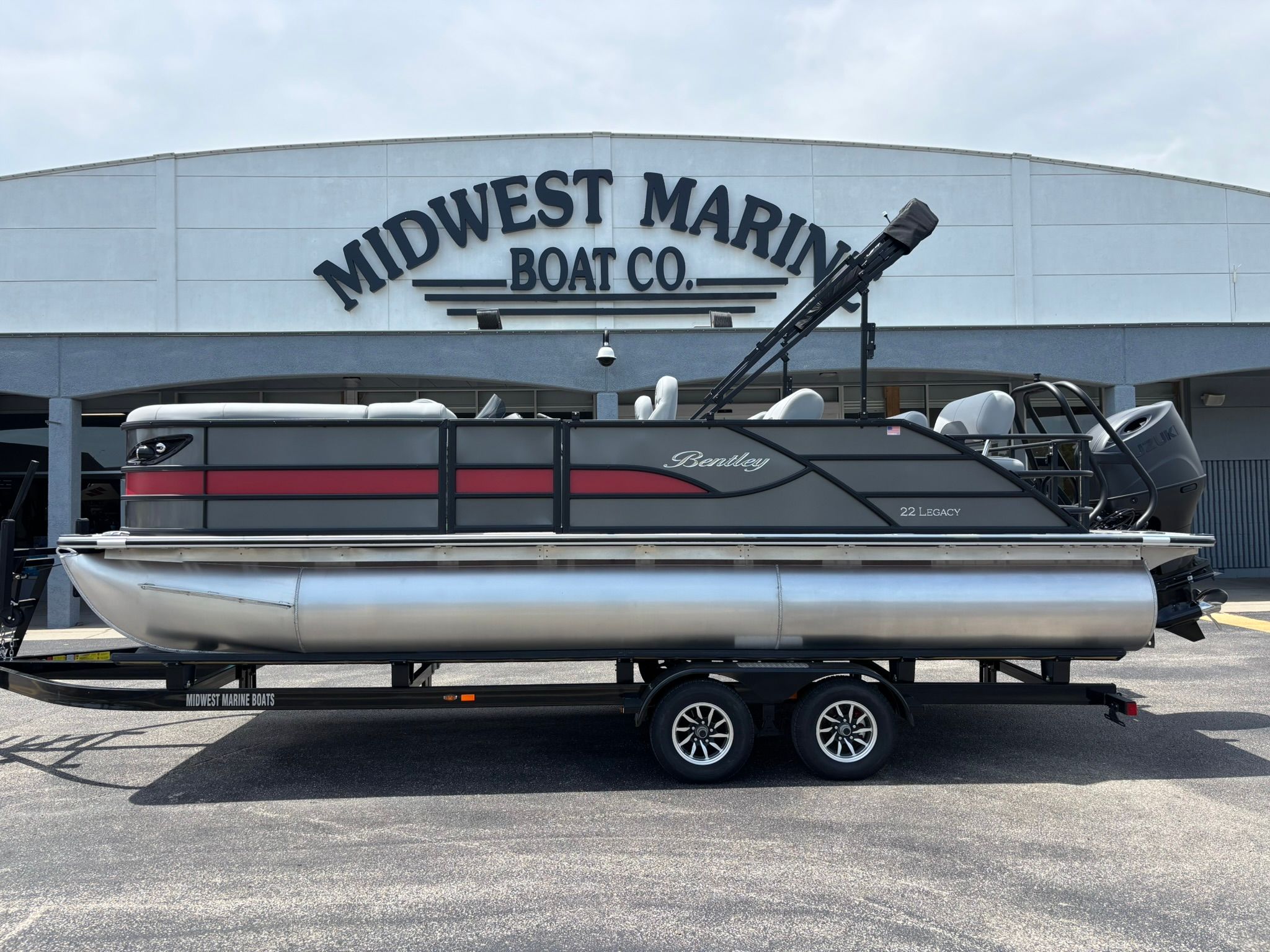 2027 Bentley Pontoons 223 LEGACY QSB