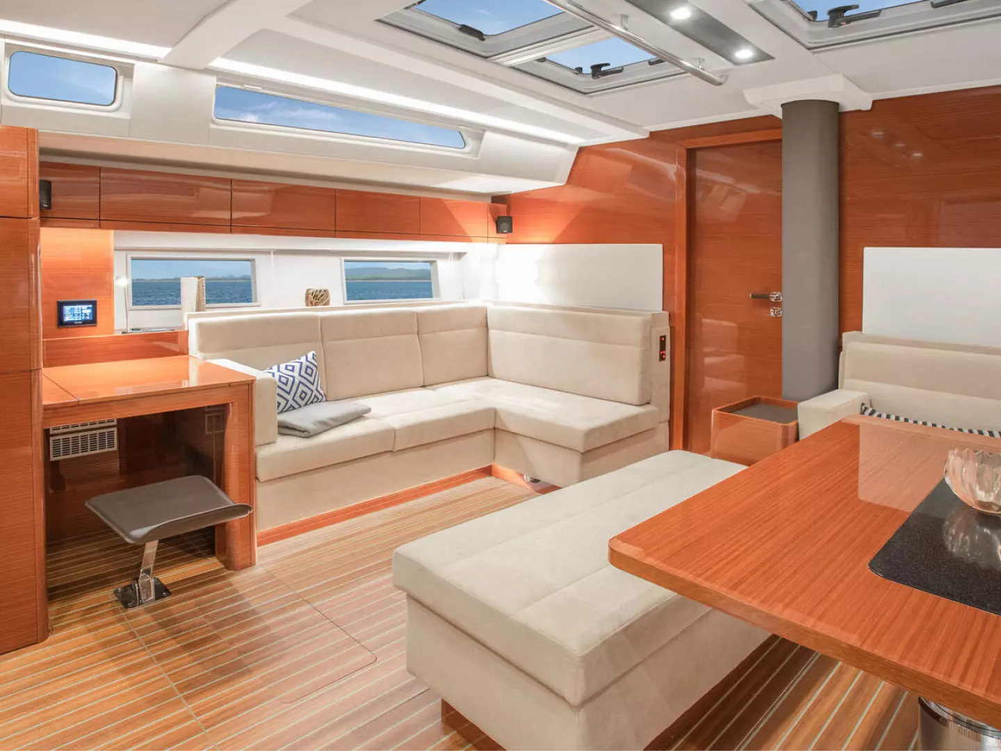 2025 Hanse 548 - Image 41