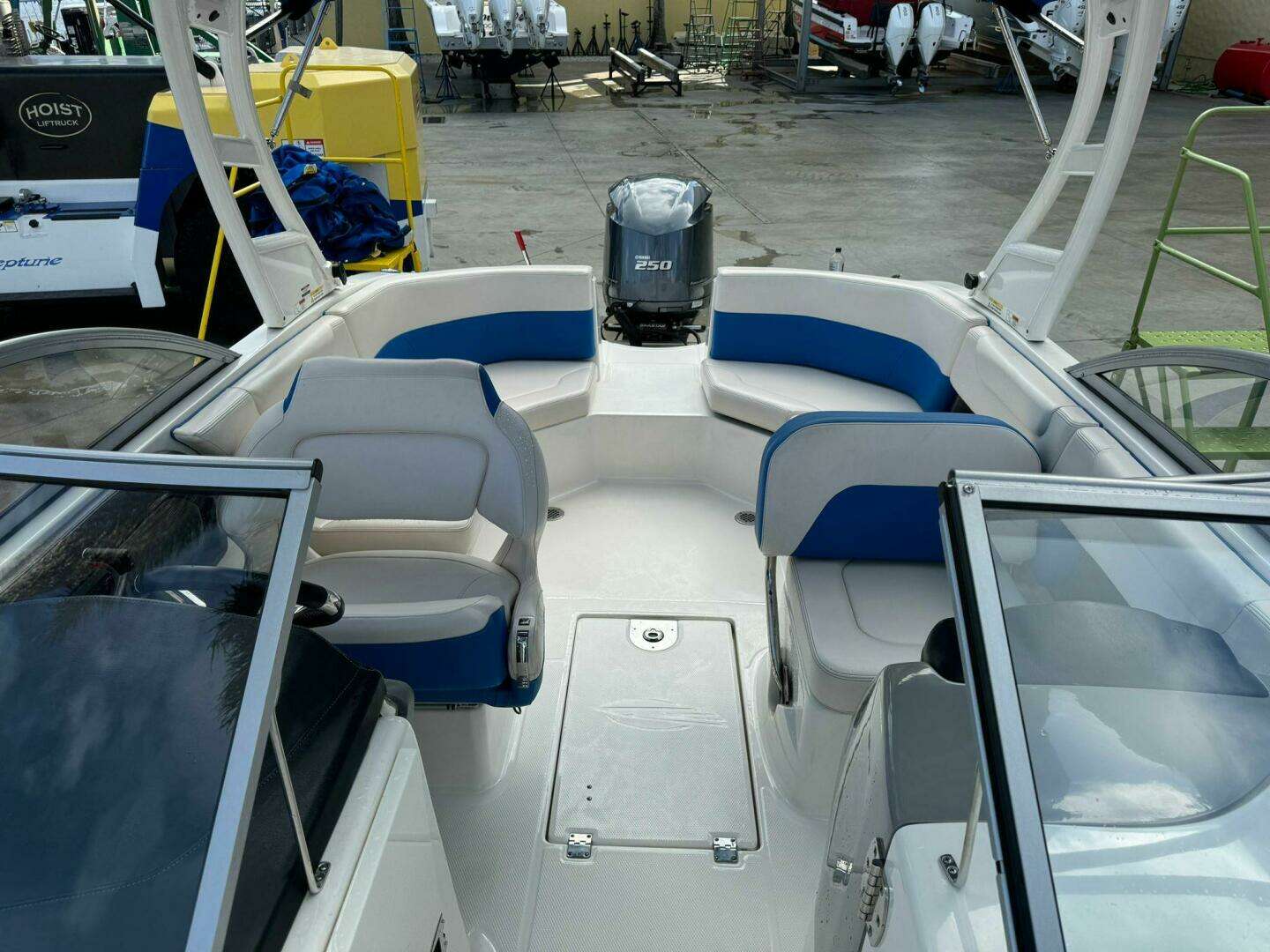 2017 Chaparral 250 Suncoast - Image 11