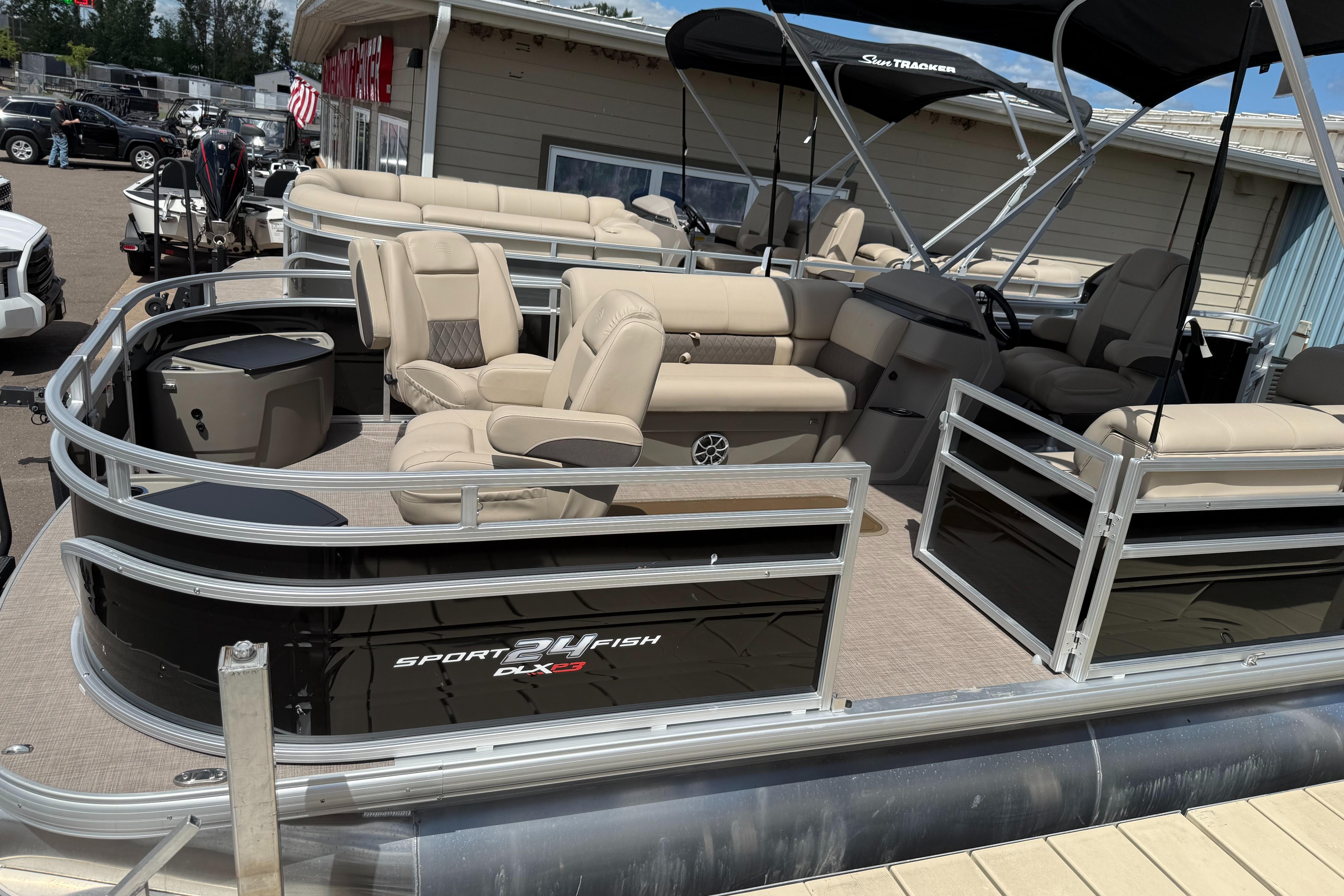 2024 Sun Tracker Sportfish 24 XP3