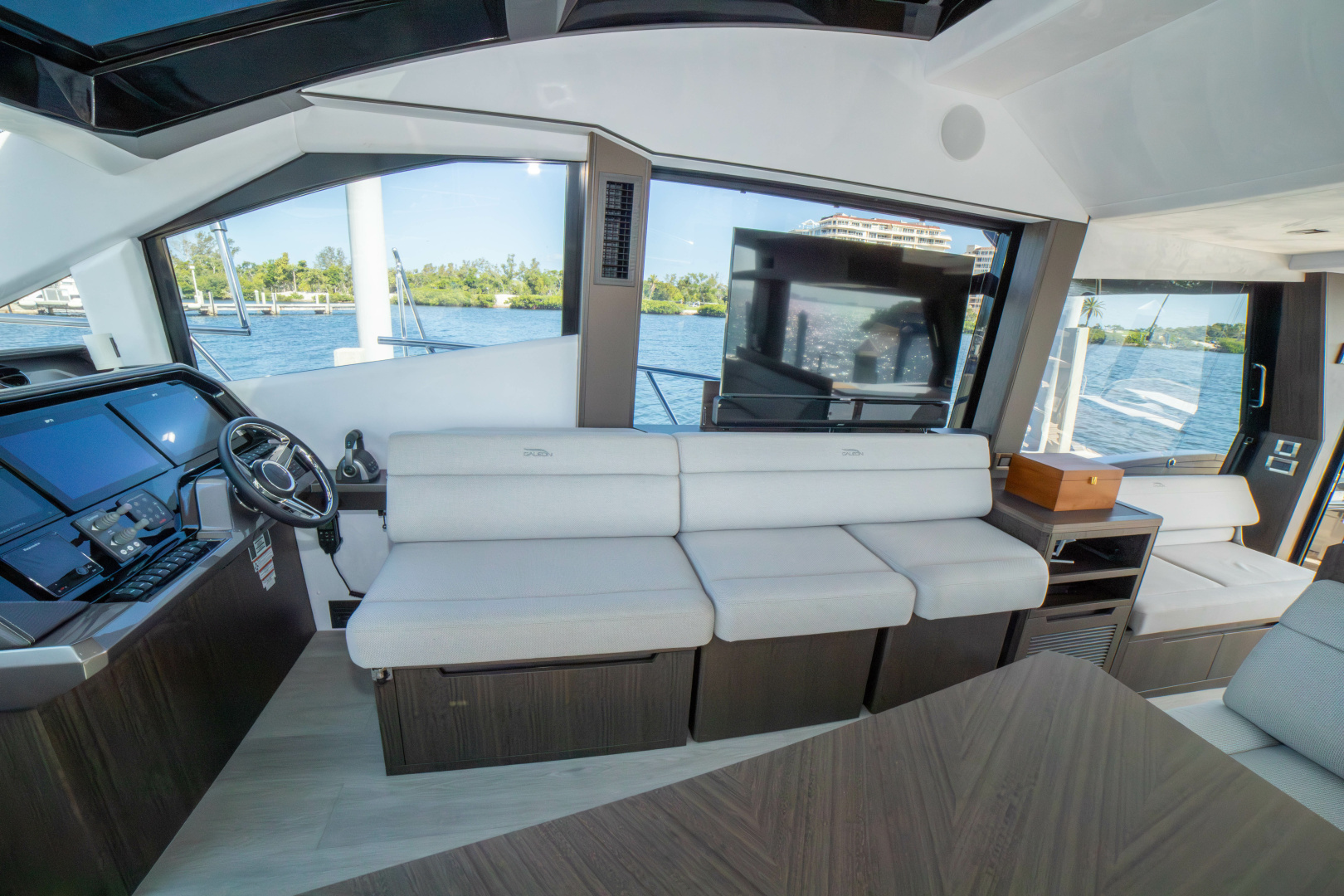 2024 Galeon 510 SKY - Image 23