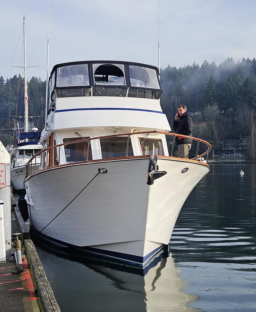 1983 Ocean Alexander 43