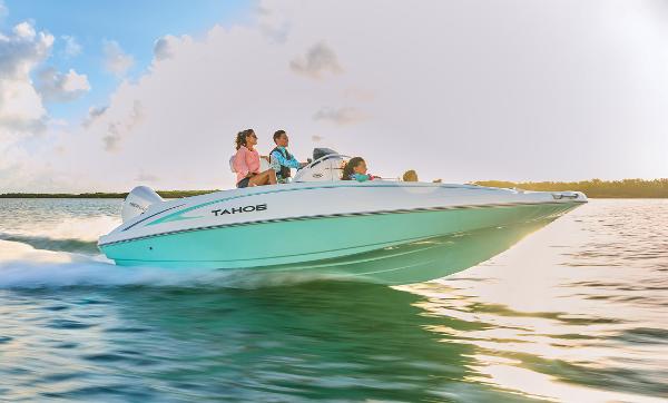 2025 Tahoe 2150 CC - 96