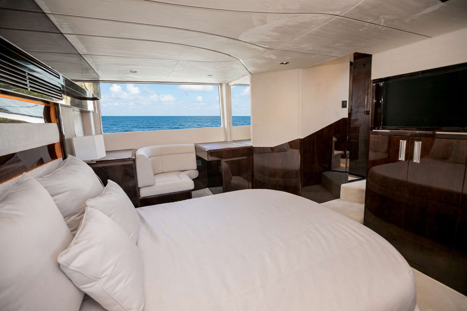 2026 Galeon 500 FLY - Image 38