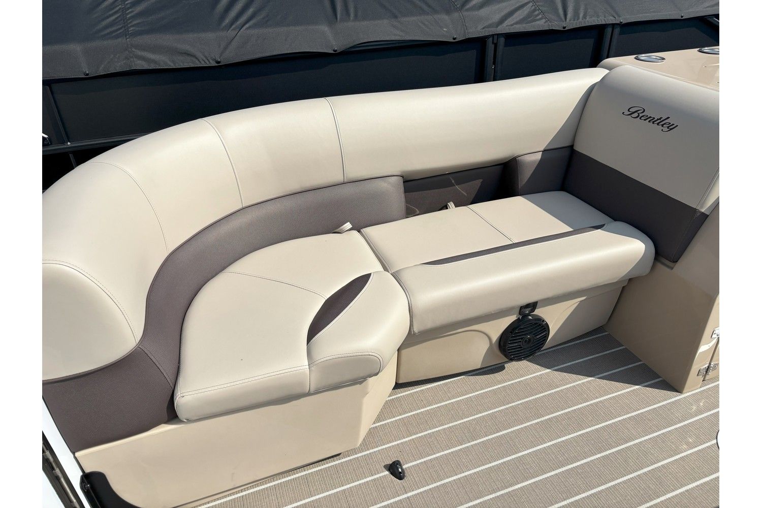 2026 Bentley Pontoons Legacy 223 DL Navigator - 8