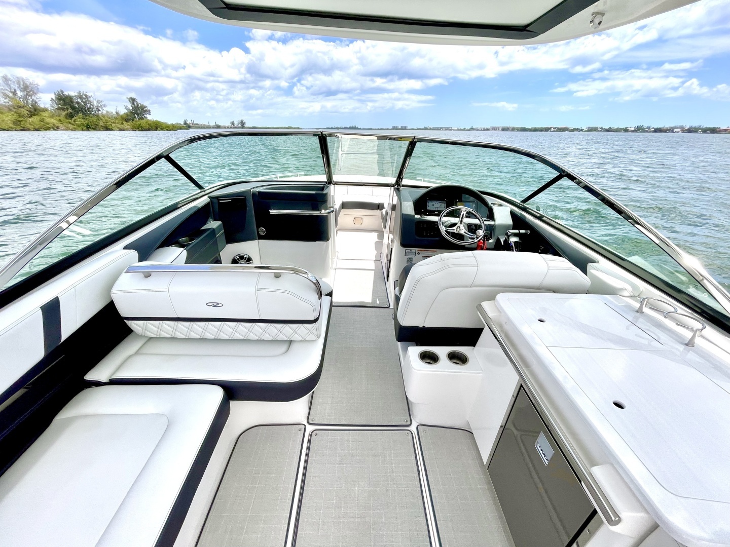 2023 Regal 29 OBX - Image 12