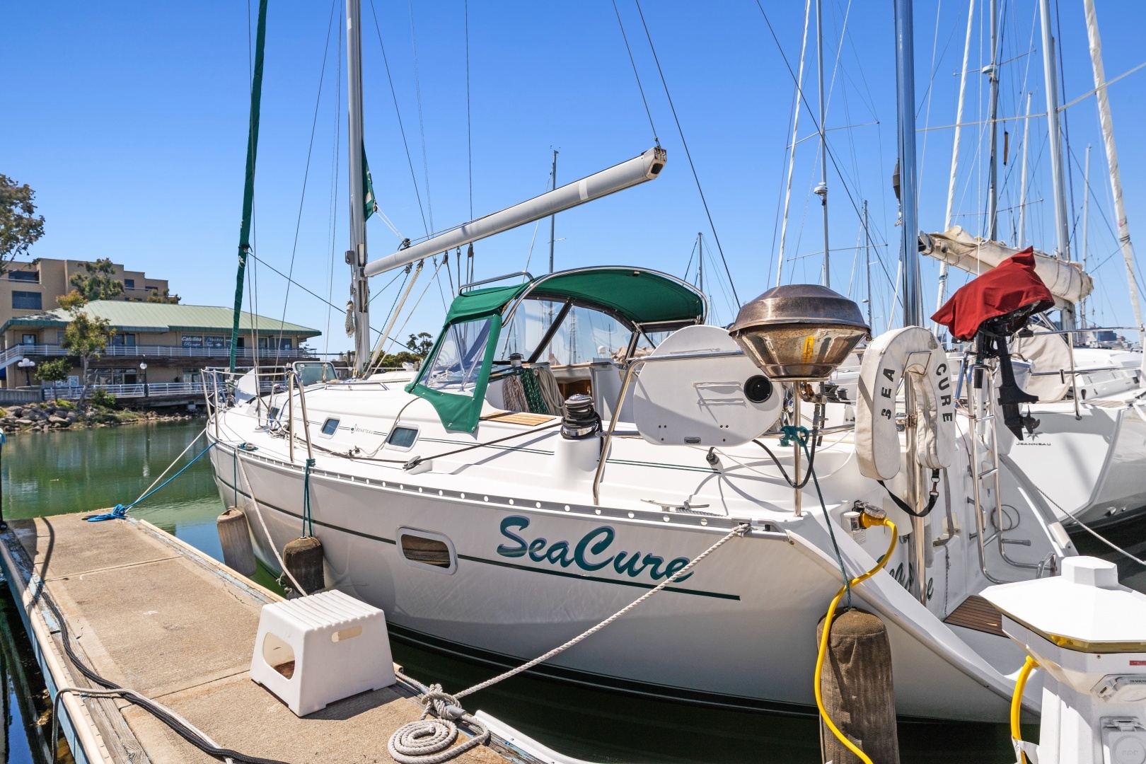2001 Beneteau — - Image 4