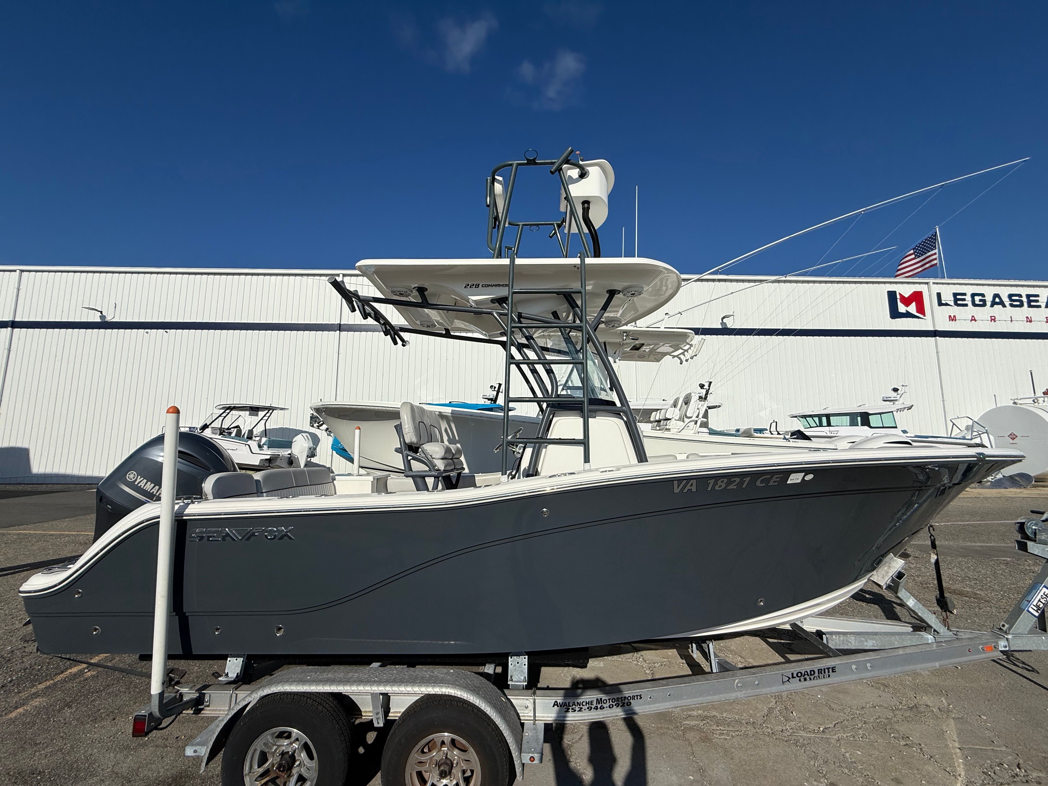 2019 Sea Fox 228 Commander