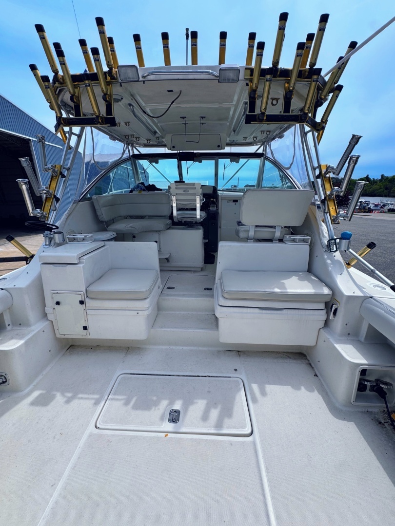 1999 Pursuit 3400 Express - Image 10