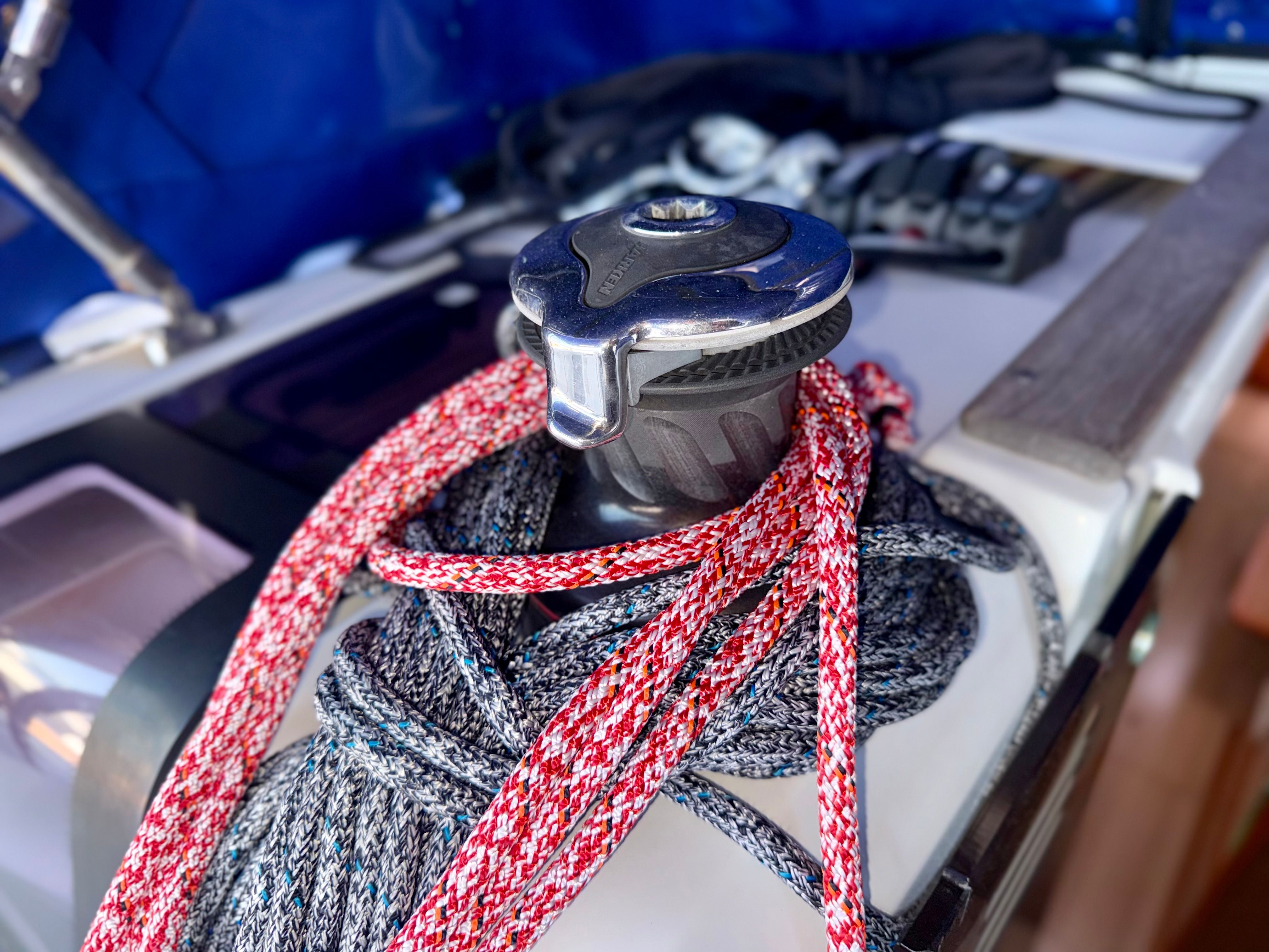 2018 Jeanneau Sun Odyssey 389 - 14