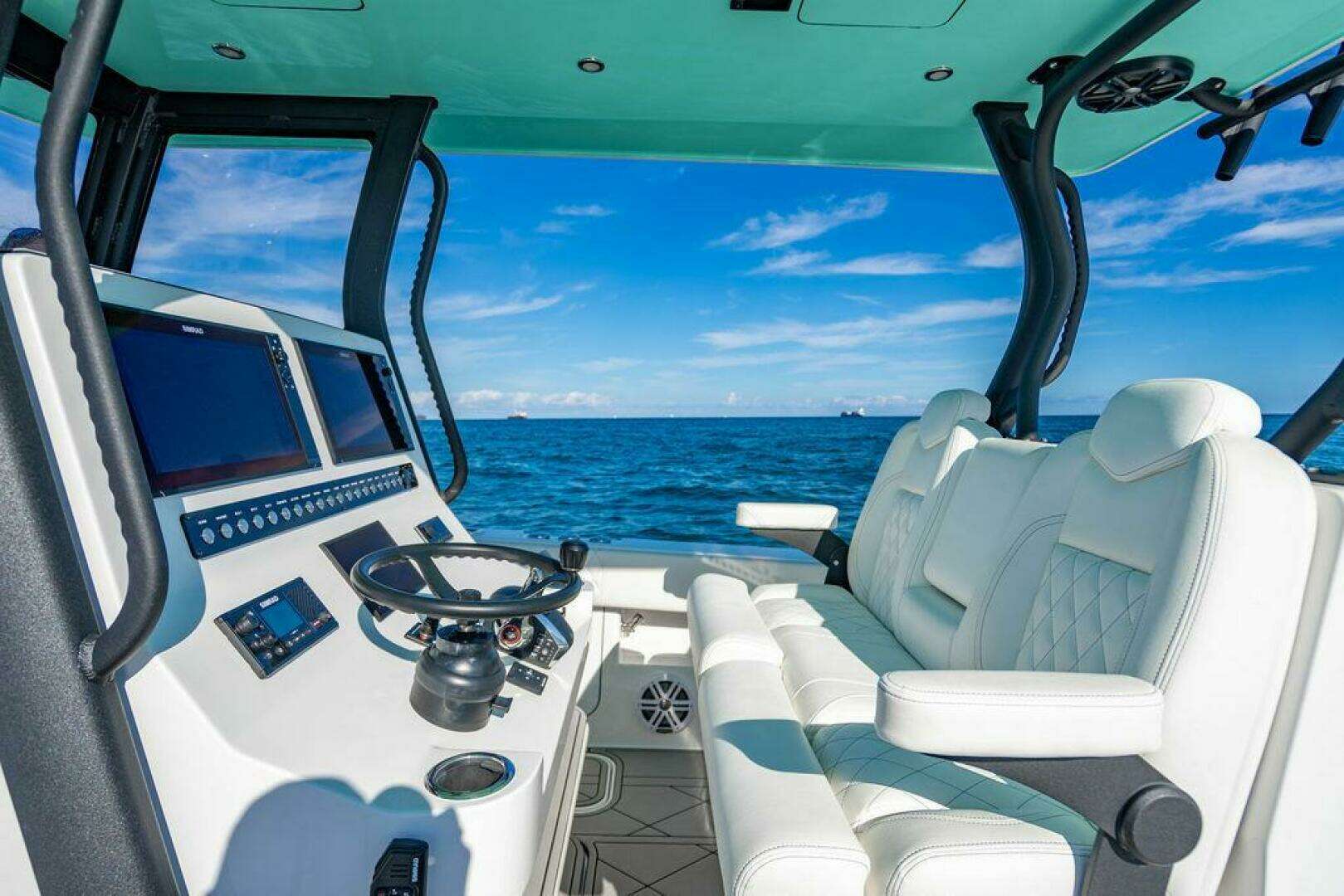 2026 Reef Runner 340 - Image 28