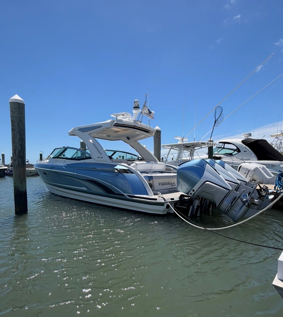 2025 Formula 330 Crossover Bowrider OB - 3