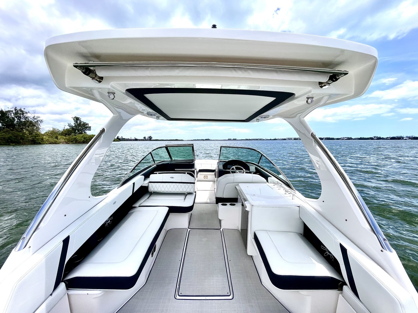 2023 Regal 29 OBX - Image 9