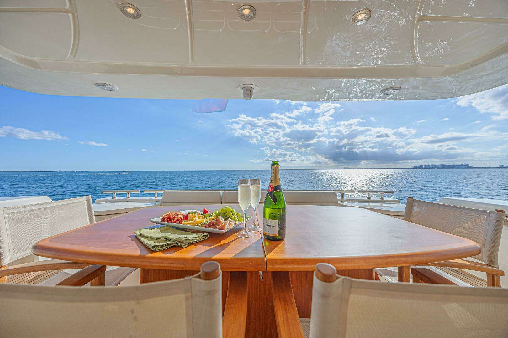 2011 Ferretti Yachts 830 - Image 30