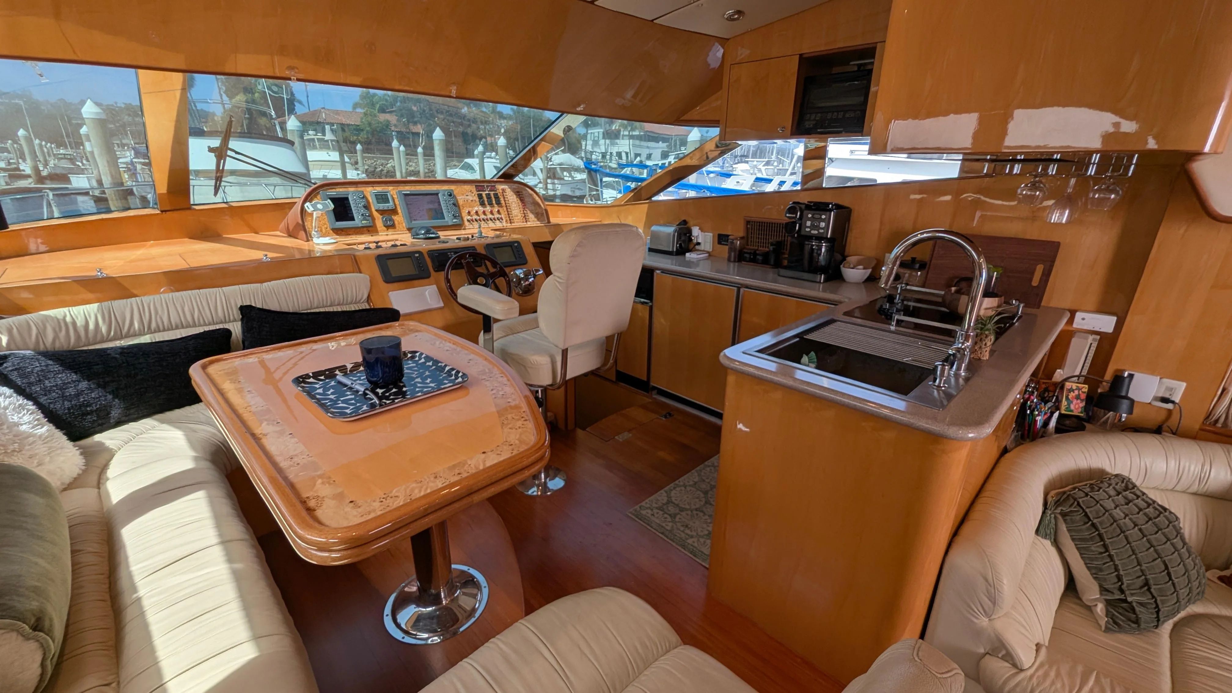 2004 Johnson Motor Yacht - 38