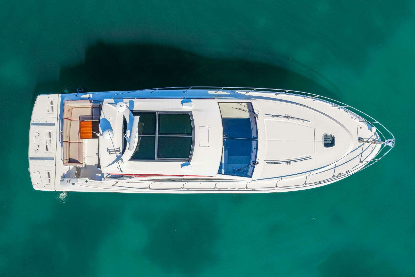 2016 Sea Ray 510 Sundancer - Image 4