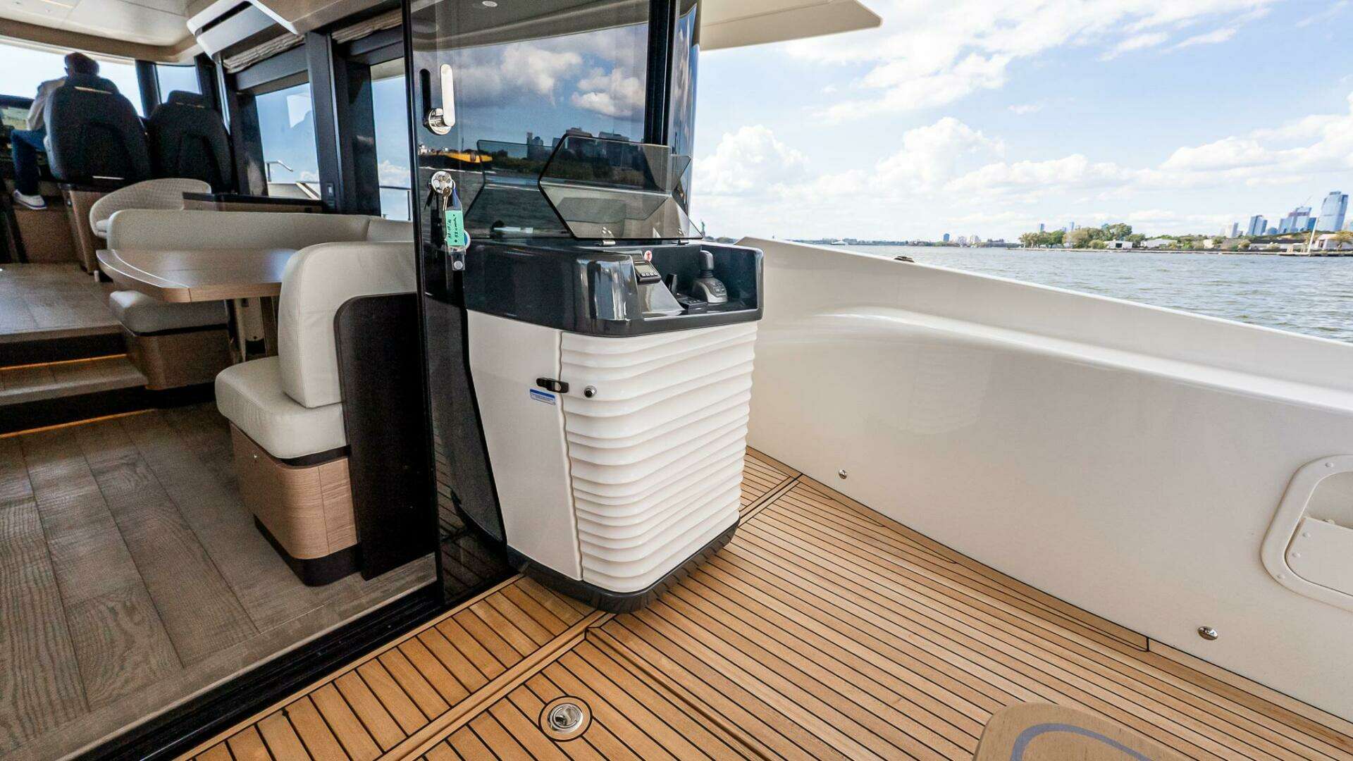 2026 Absolute Navetta 58 - Image 13