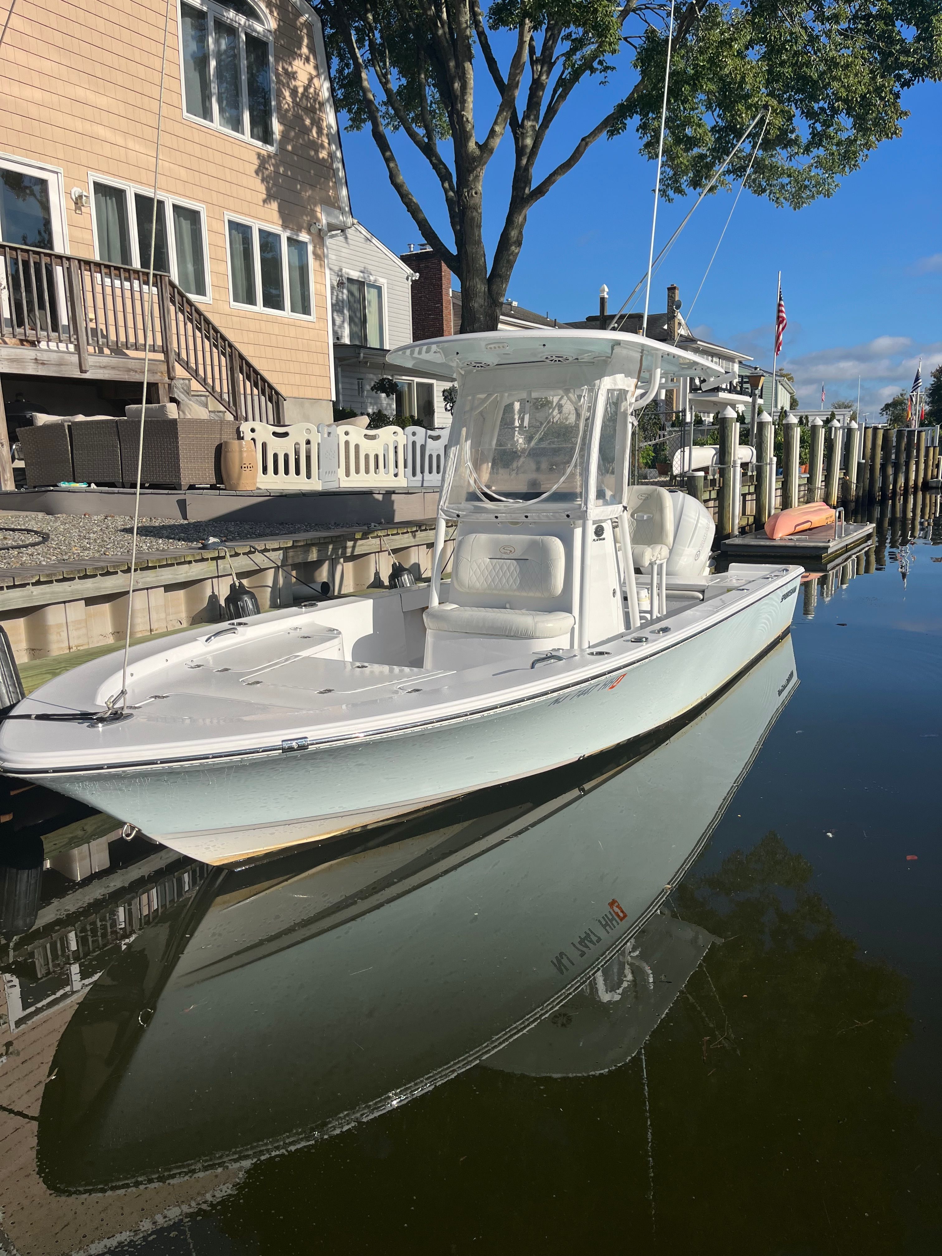 2018 Sportsman Masters 247 Bay Boat