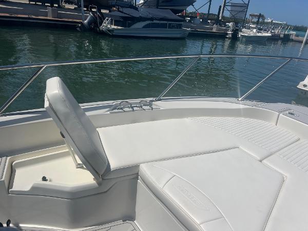 2009 Boston Whaler 230 Dauntless - 11