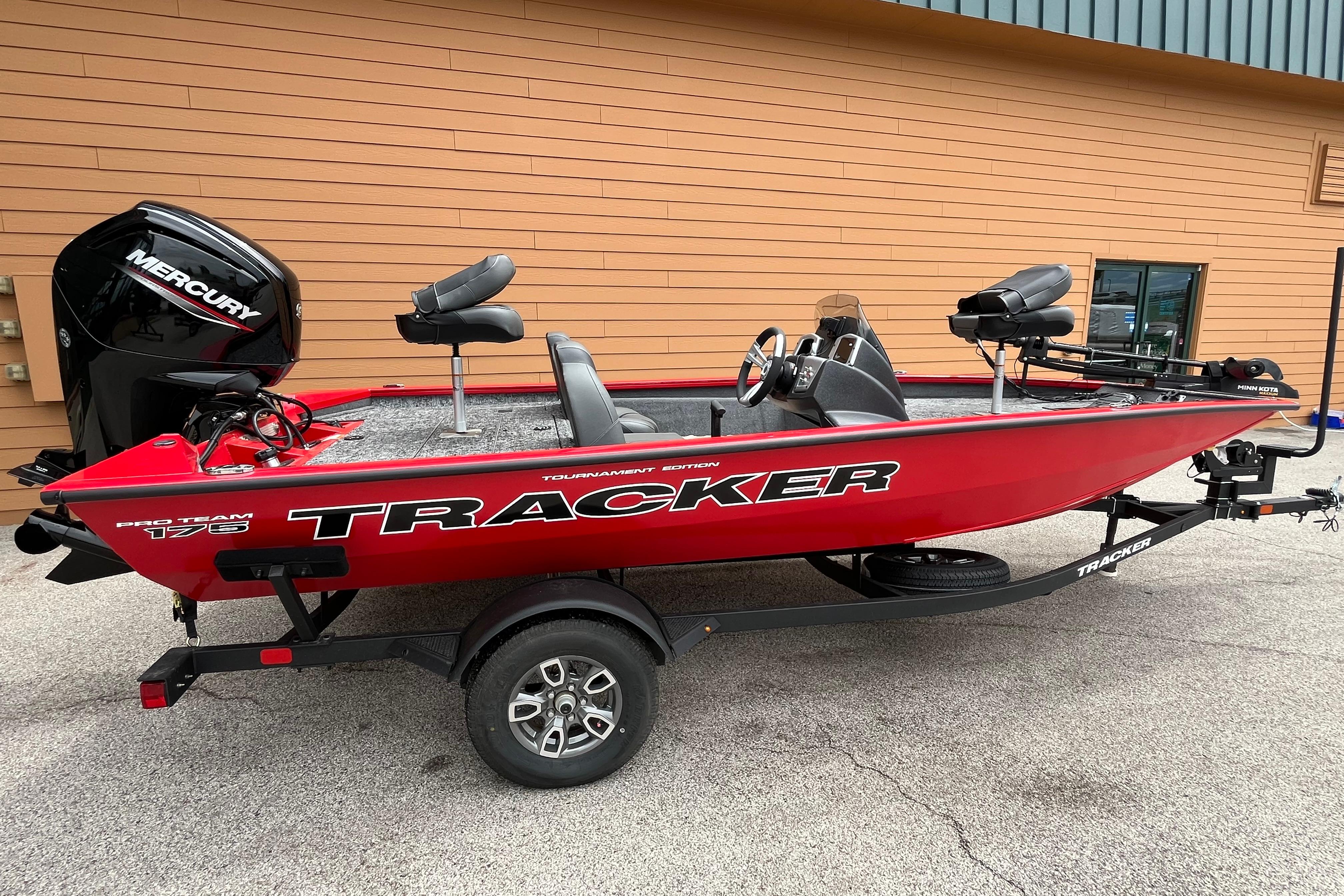 2026 Tracker Pro Team 175