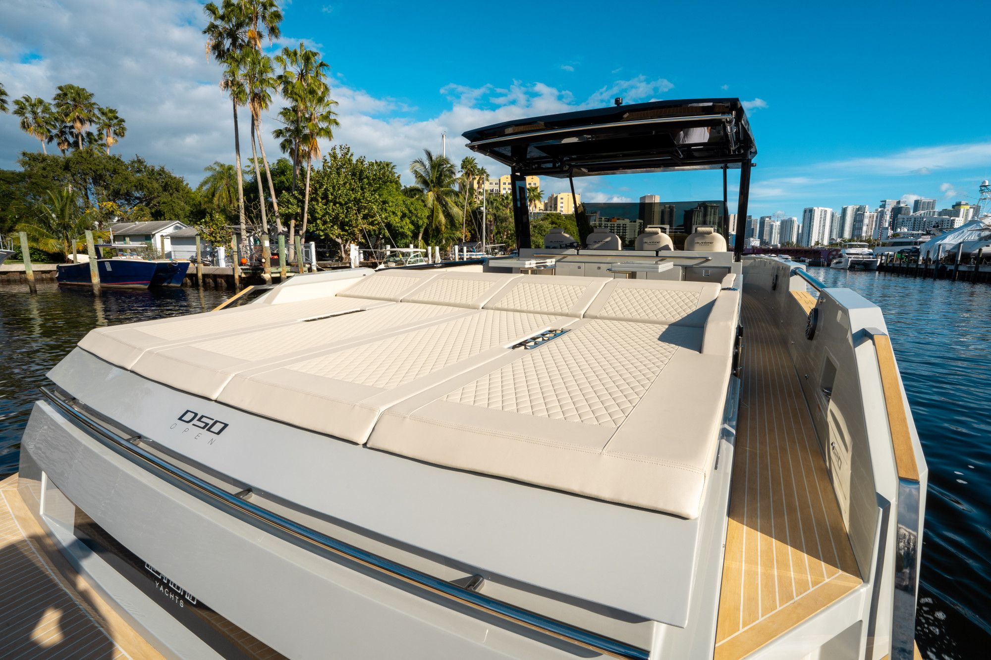 2025 De Antonio Yachts D50 OPEN - 10