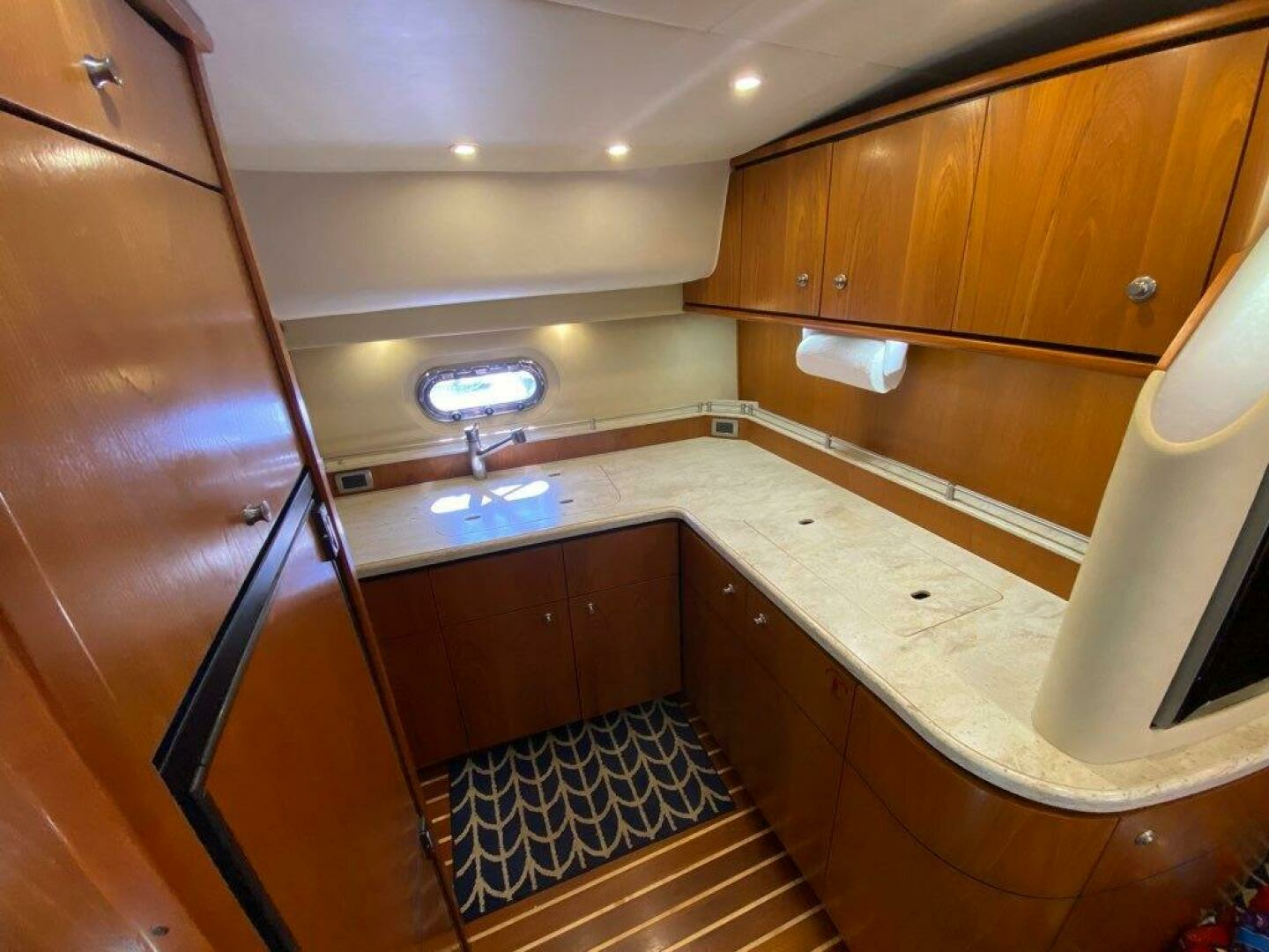 2009 Tiara Yachts 4300 Sovran - Image 10