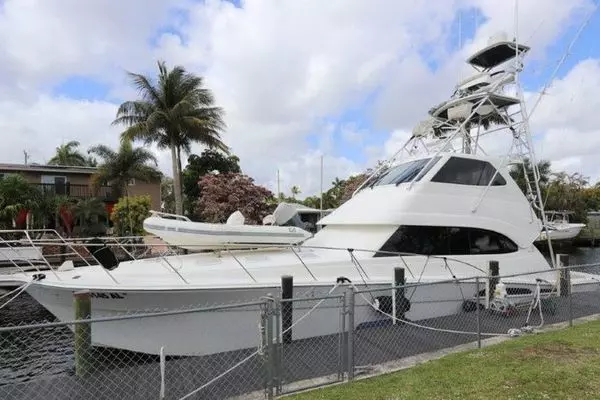 2004 Riviera Enclosed Flybridge