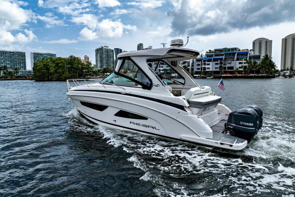 2021 Regal 33 OBX