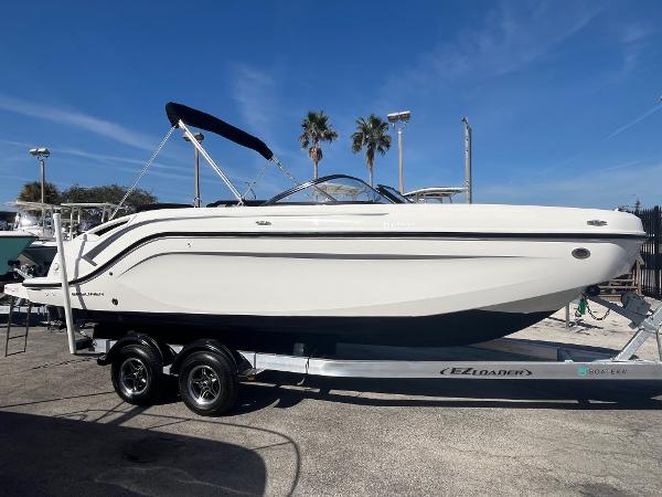 2021 Bayliner DX 2200