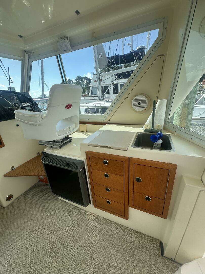 1996 Albin 31 Tournament Express - Image 16