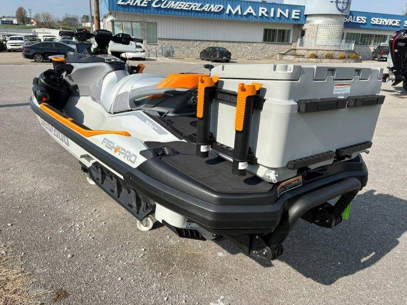 2026 Sea-Doo FishPro Trophy 170 w/ Sound - 8