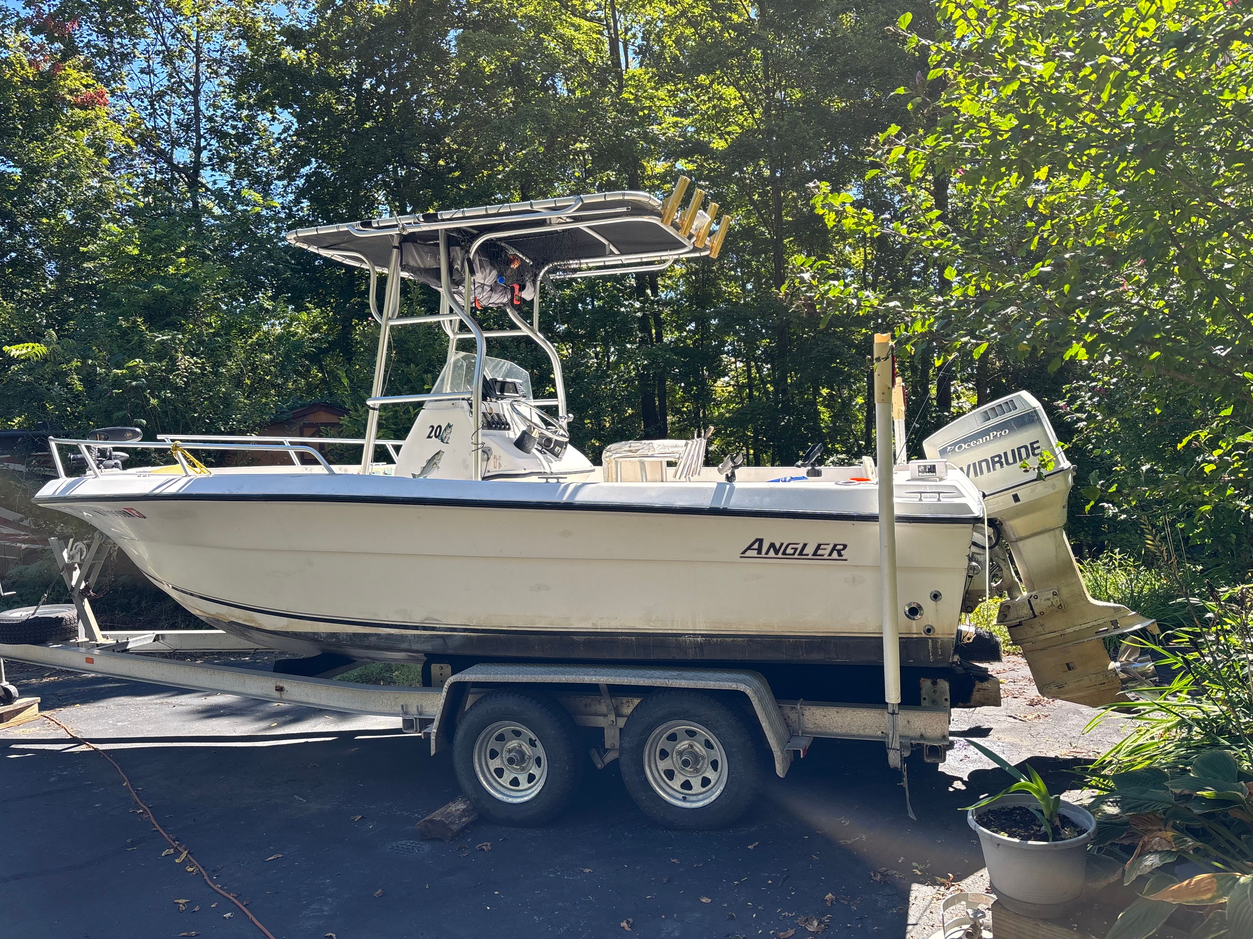 2001 Angler 204 - 9