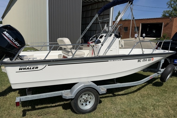 2023 Boston Whaler 150 Montauk