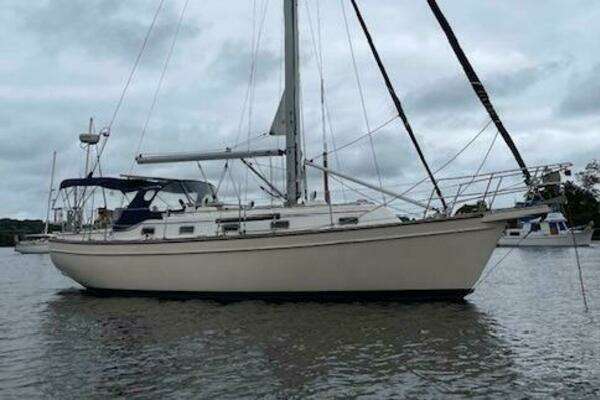 1997 Island Packet 37