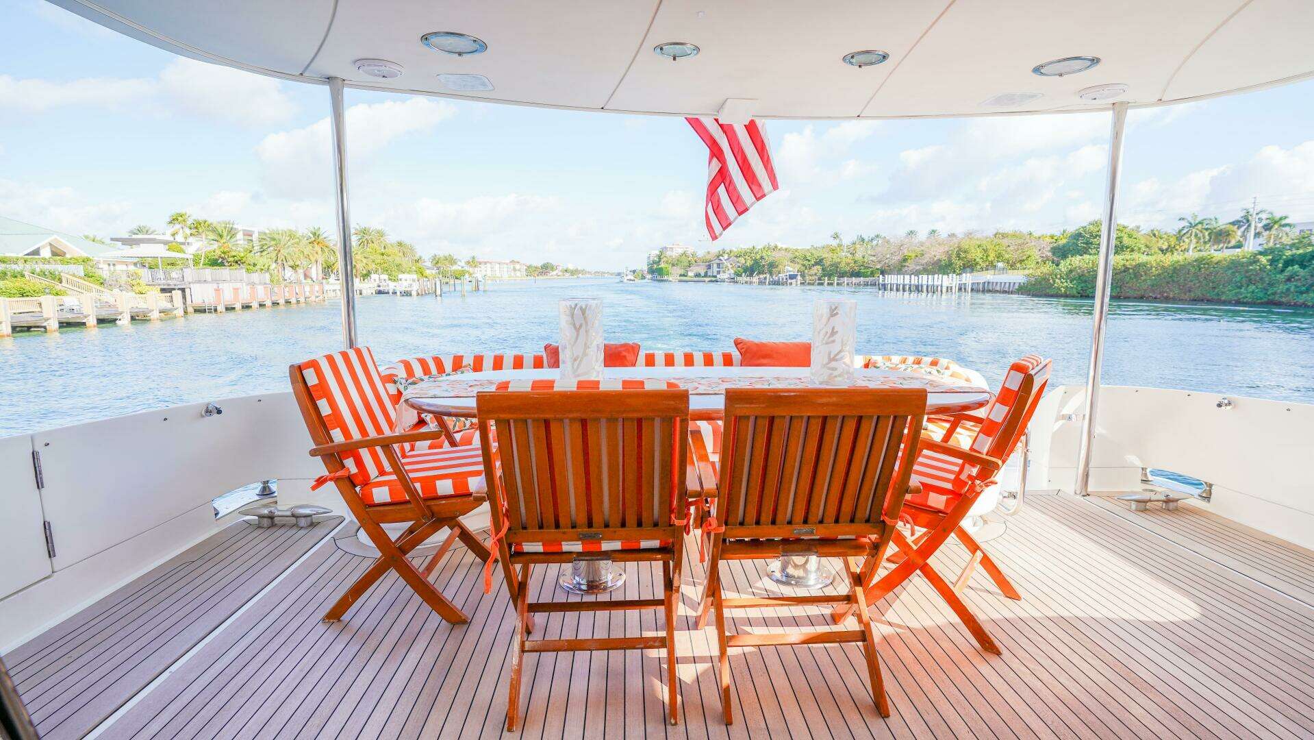 2004 Lazzara Yachts 80 SL - Image 14