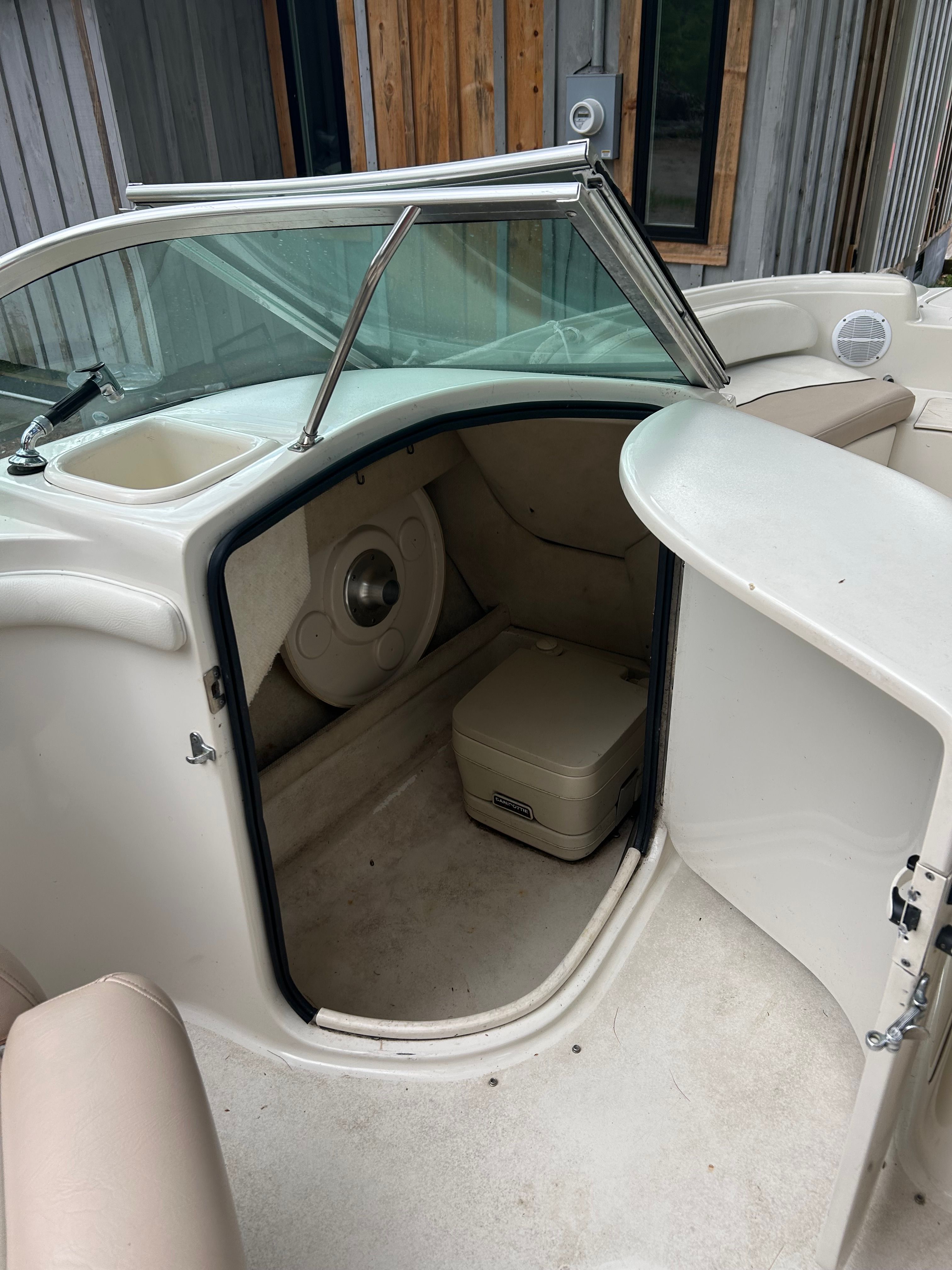 1999 Sea Ray 210 Sundeck - 3