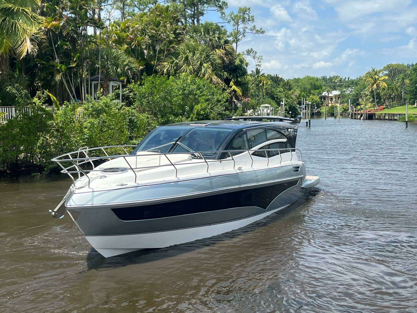 2025 Real 40 HT Luxury - Image 29