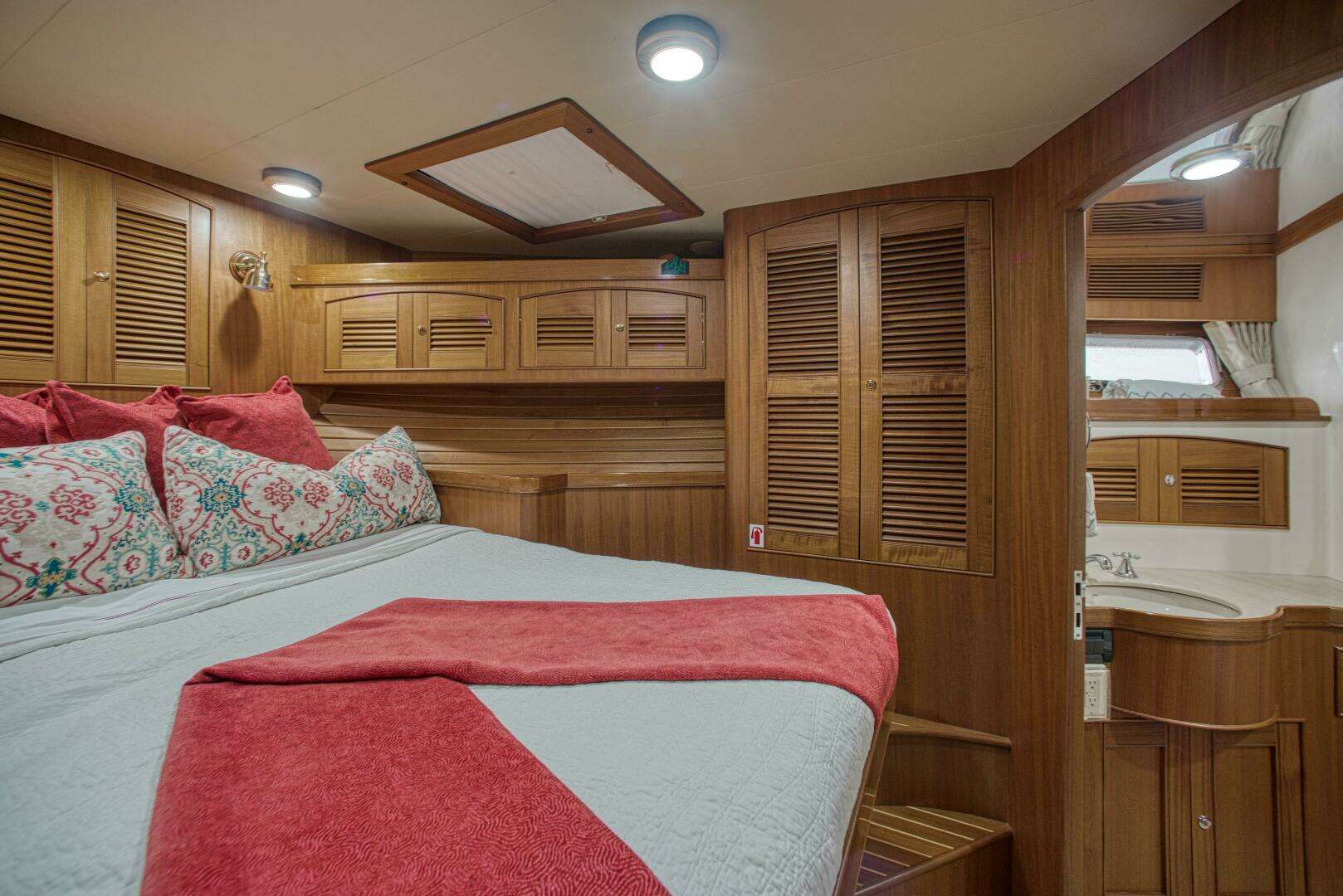 2011 Marlow Explorer 70E - Image 30
