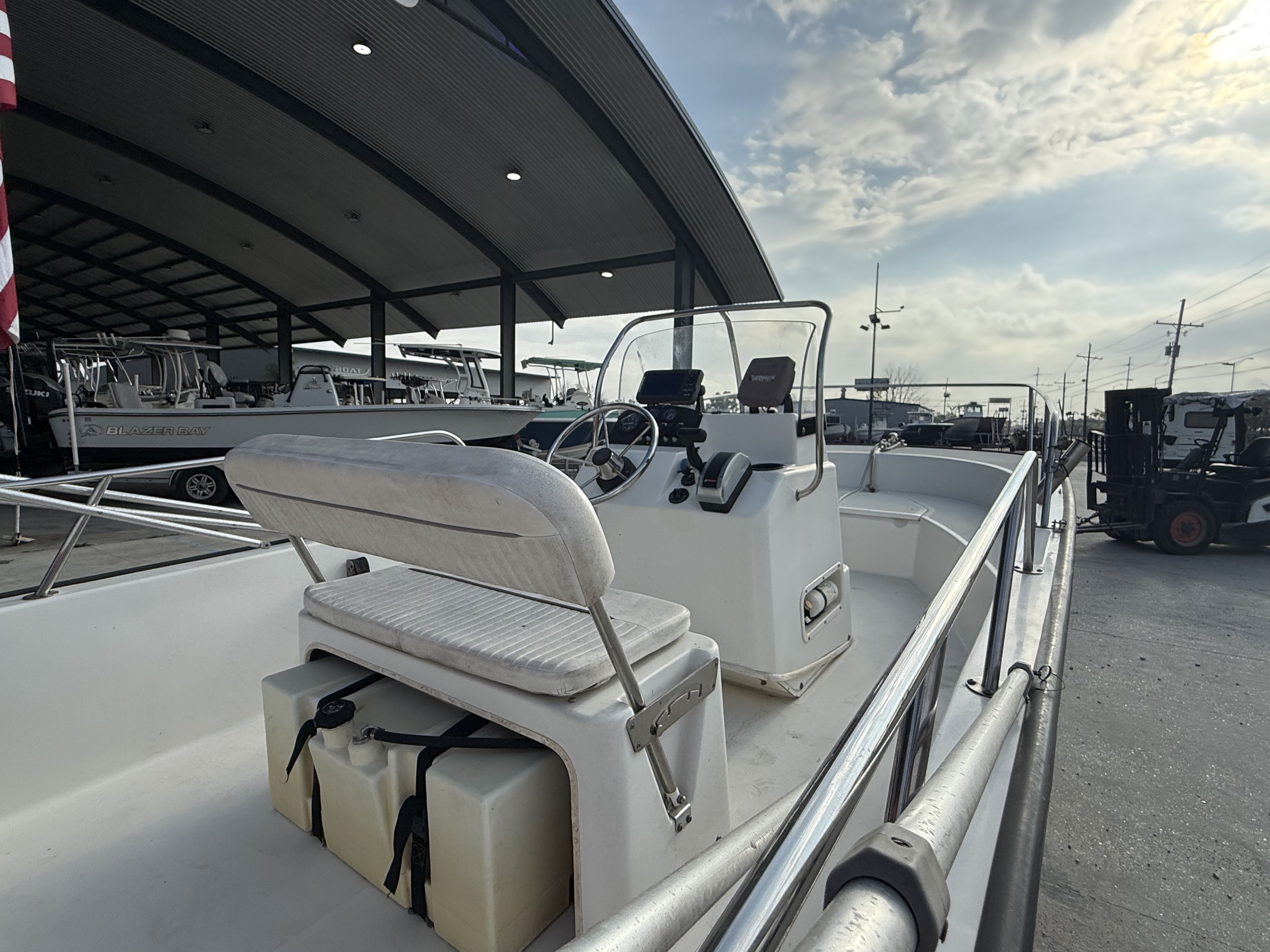 2005 Boston Whaler 17 Montauk - 13