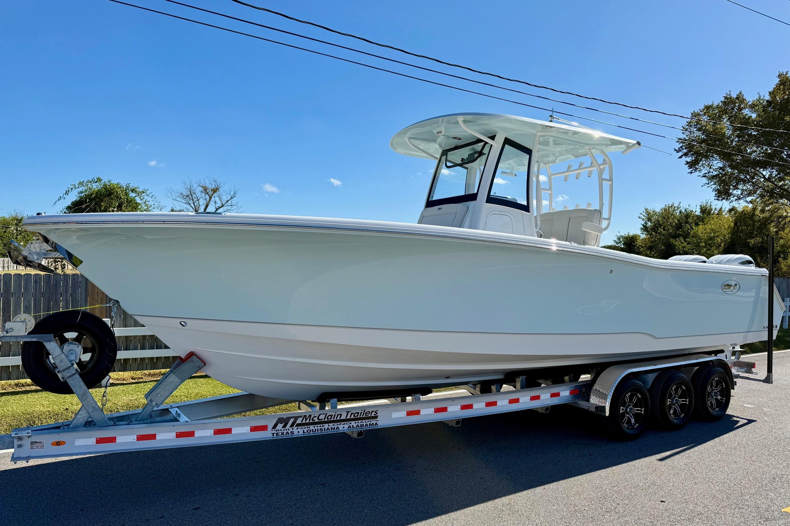2026 Sea Hunt Gamefish 30 Coffin Box
